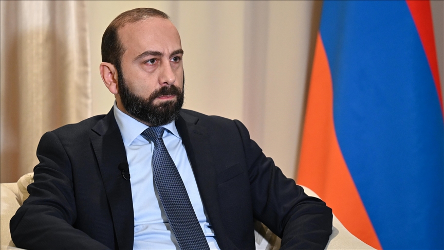 Mirzoyan: Ermenistan, Azerbaycan'ın öne sürdüğü ek koşulları kabul etmiyor
